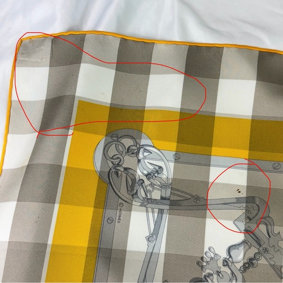 HERMES Scarf carre Mors et gourmettes Yellow Multi 100% Silk Made in France - Picture 13 of 16